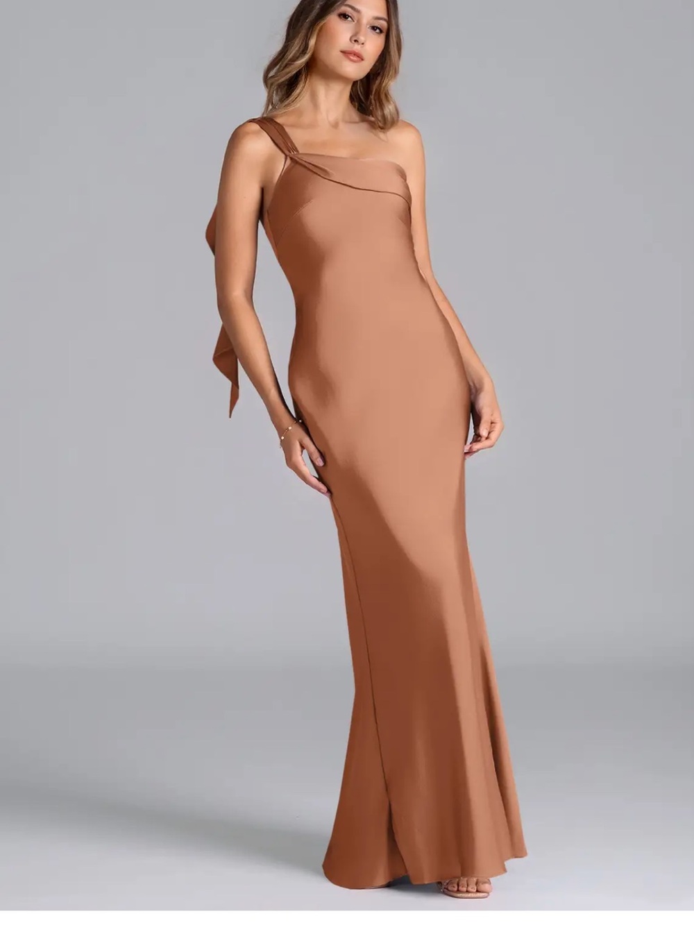 Azazie Driea Stretch Satin - NWT🤍